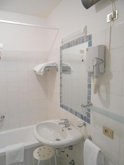 Residence San Luigi Limone sul Garda Exterior photo